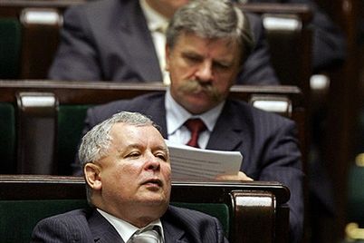 O co w nowym roku Tusk kłóci się z J. Kaczyńskim?