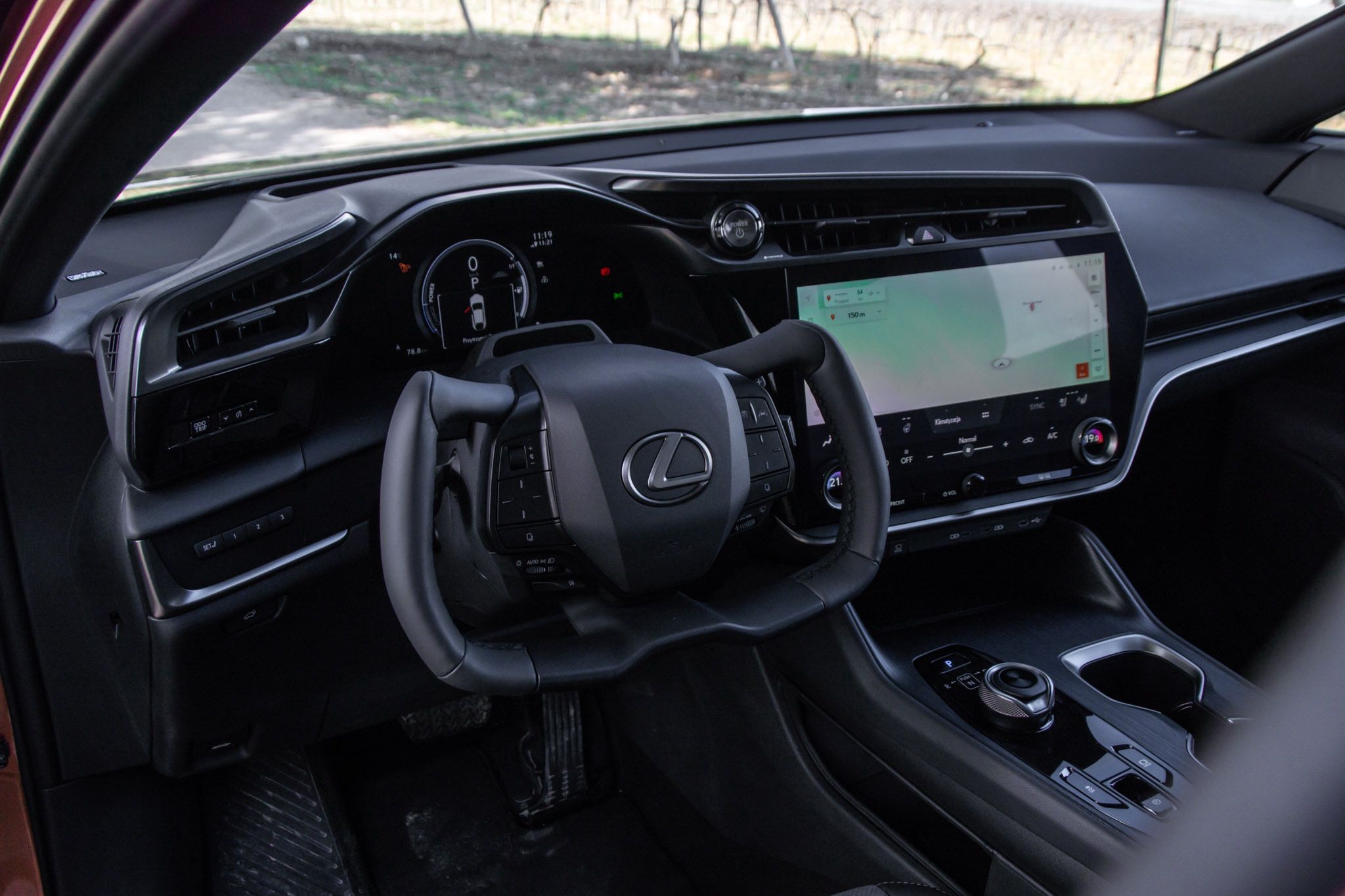 Lexus RZ 450e