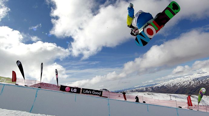 Snowboard: Snow League - Laax - halfpipe