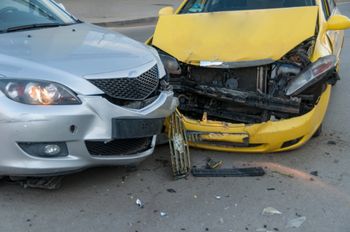 Granowo: Poważny wypadek. 72-latek w stanie krytycznym trafił do szpitala. Policja wyjaśniania okoliczności zdarzenia
