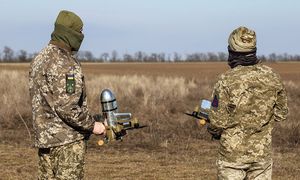 Nocny pożar na Krymie. Drony zaatakowały magazyn paliw