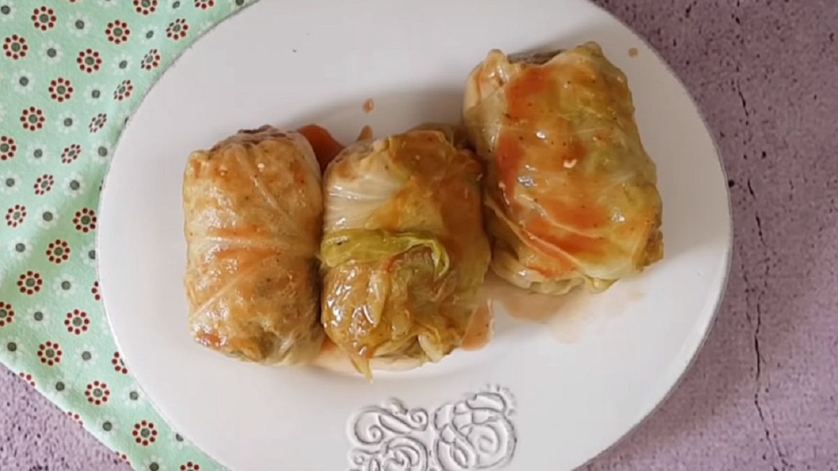 Gołąbki to idealny pomysł na kilkudniowy obiad. Są sycące i smaczne. 