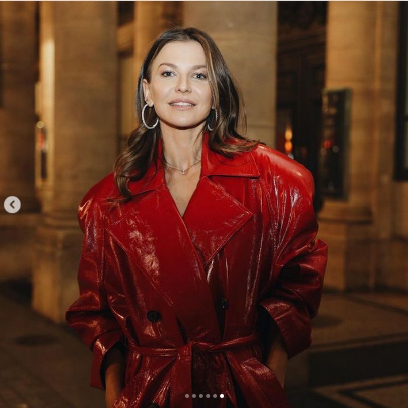 Anna Lewandowska bryluje pokazie w Paryżu. Stylizacja przyciągała spojrzenia