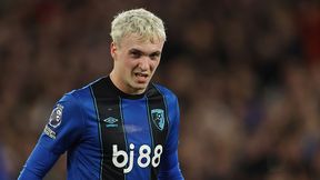 Klub z Premier League odsunął go od składu. Rozmowy z 15-latką w tle