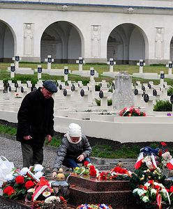 Tysiące zniczy zapłonie na Cmentarzu Orląt Lwowskich