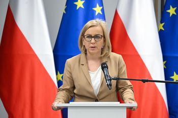 Media: pusta kasa w "Czystym powietrzu"