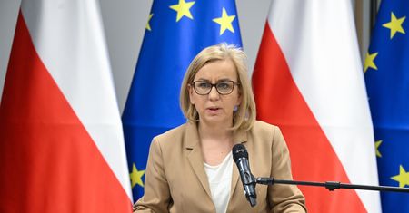 Media: pusta kasa w "Czystym powietrzu"