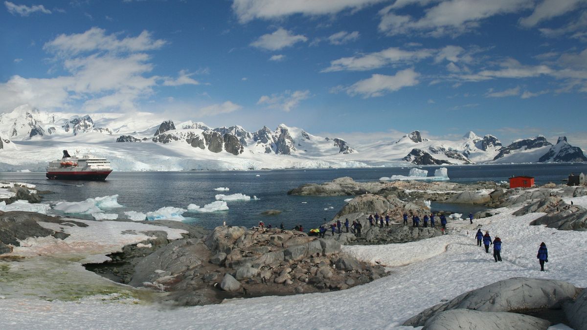 Placówka, która zarządza stacją - Instytut Biofizyki i Biofizyki (IBB) PAN - od dwóch lat zabiega o środki na budowę nowego budynku.