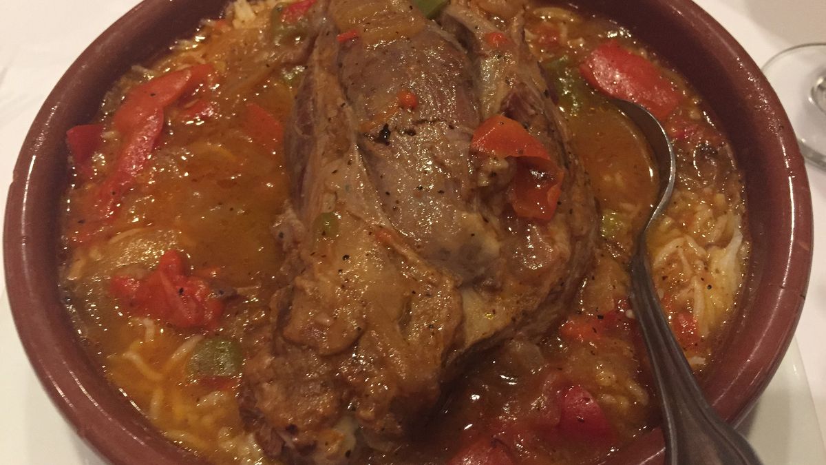 Duszona goleń przednia z jagnięciny australijskiej (samo mięso)