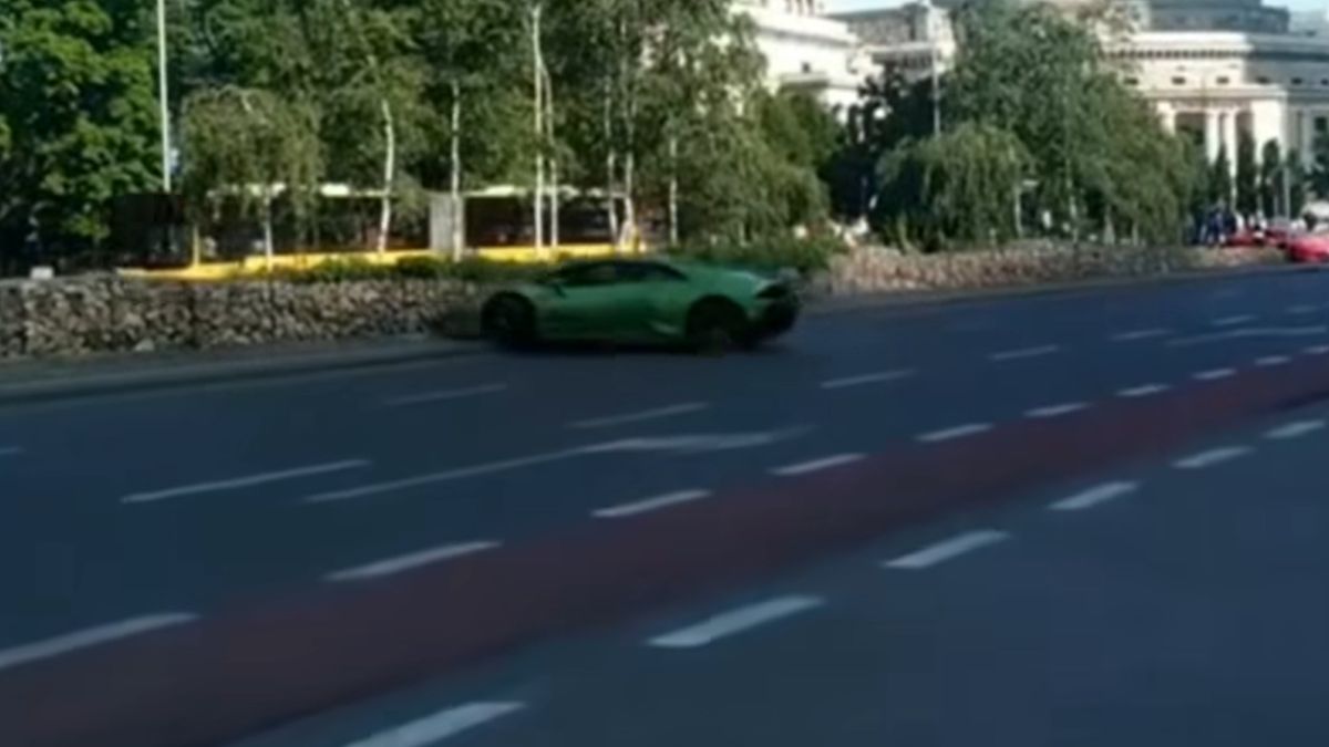 Kierowca rozbił w centrum Warszawy Lamborghini za 1,6 miliona złotych
