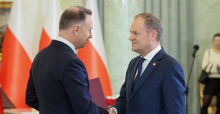 "Permanentny konflikt". Tusk zagrał Dudzie na nosie