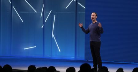 Facebook rezygnuje z dużych spotkań do połowy 2021 roku. Tylko część odbędzie się online