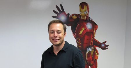 Tesla droższa o 8 mld dol. Elon Musk w końcu spełnia obietnice