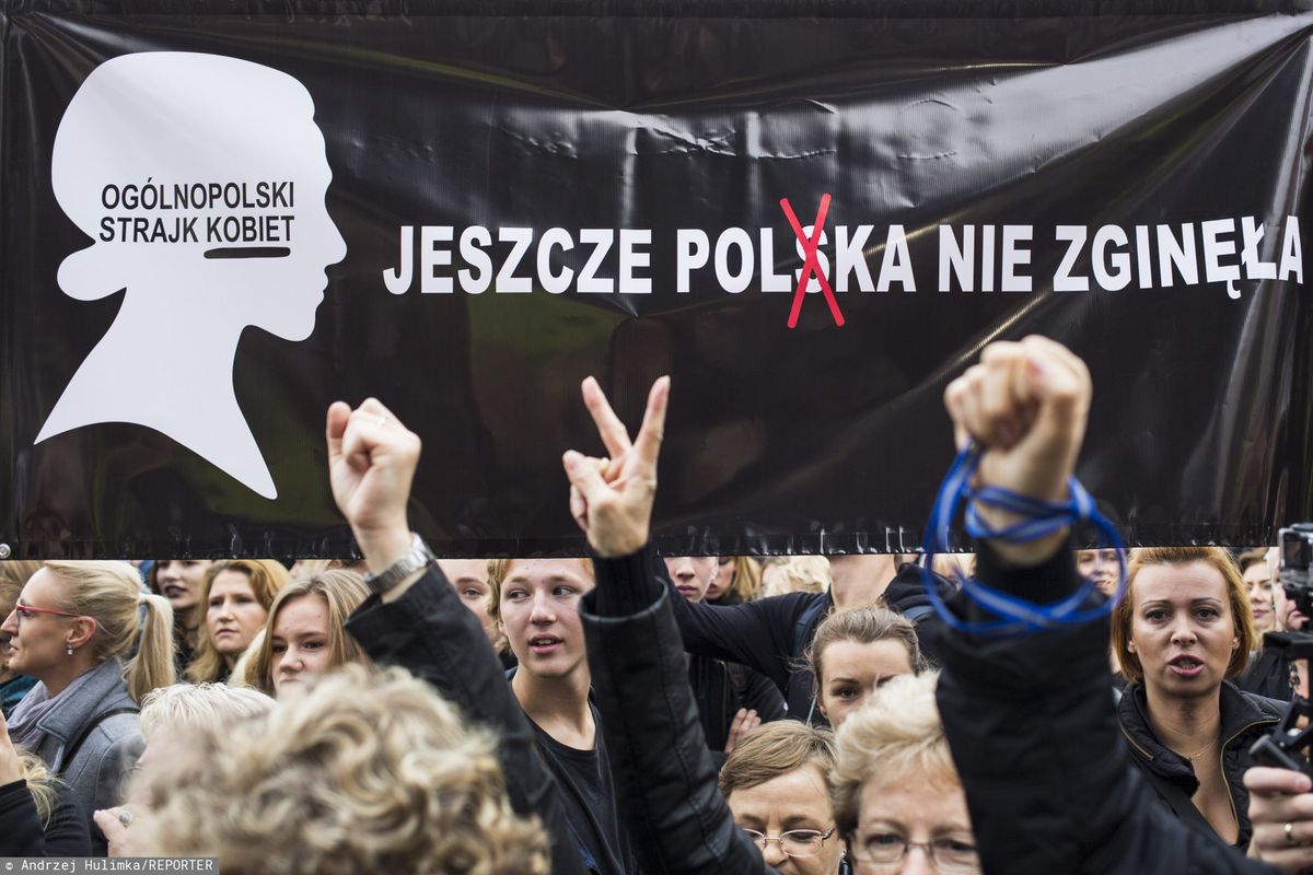 Strajk Kobiet wychodzi na ulicę. Protest przed Sejmem w środę