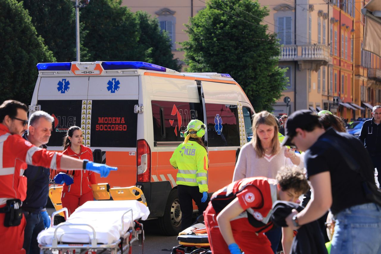 We Włoszech autem wjechał w pieszych. 7 osób rannych. Dwie są w stanie krytycznym