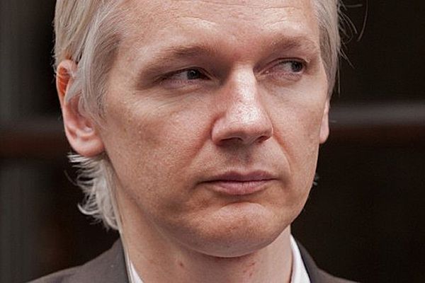 Atak w sieci. To odwet za Assange'a?