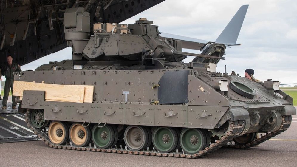 Bojowy wóz piechoty M2A4 Bradley
