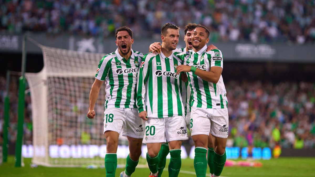 Zdjęcie okładkowe artykułu: Getty Images / Fran Santiago / Na zdjęciu: piłkarze Realu Betis