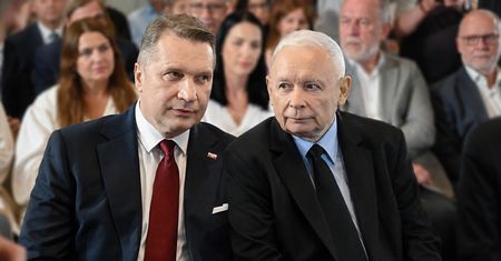 "Premier" Czarnek na zielonej łączce [OPINIA]