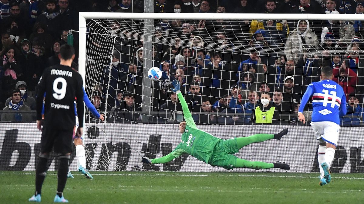 PAP/EPA / LUCA ZENNARO / Na zdjęciu: Wojciech Szczęsny broni rzut karny