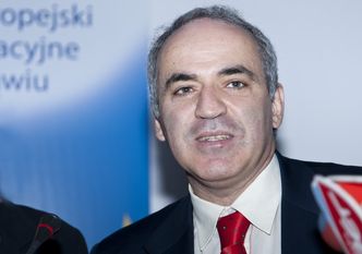 Garri Kasparow nie wraca do Rosji. Czego się obawia?