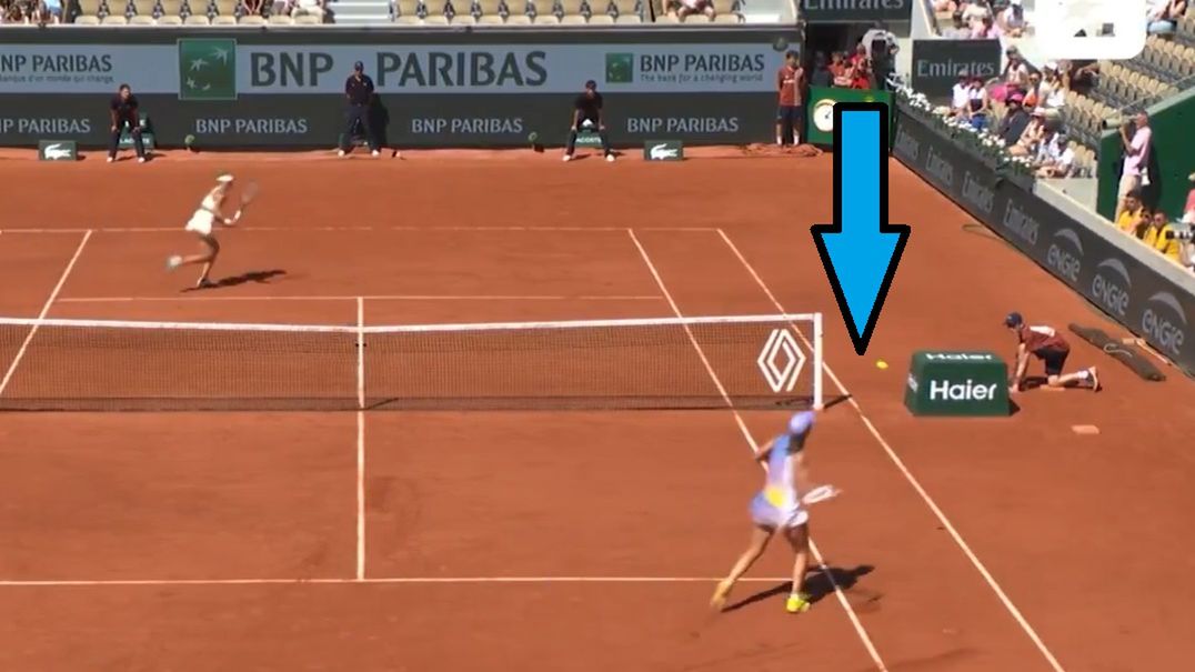 Twitter / Eurosport / Niewiarygodna akcja Igi Świątek