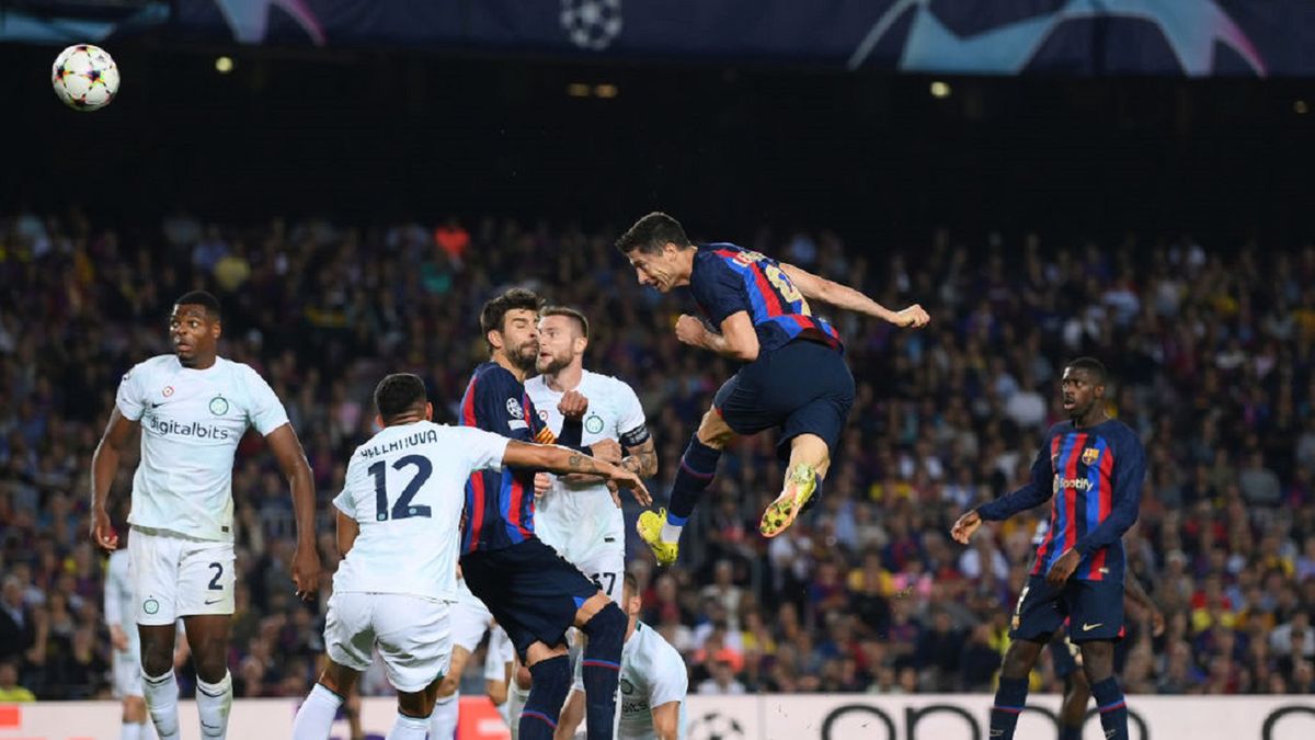 Zdjęcie okładkowe artykułu: Getty Images / David Ramos / Na zdjęciu: Robert Lewandowski strzela gola