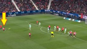 Szaleństwo w La Lidze. Piękny strzał, ale bramkarz trochę "pomógł"