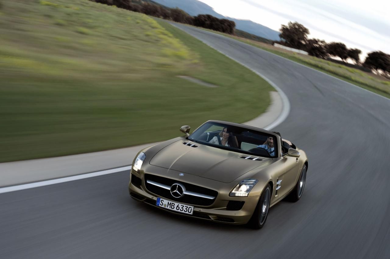 Mercedes-Benz SLS AMG Roadster [megagaleria] 43