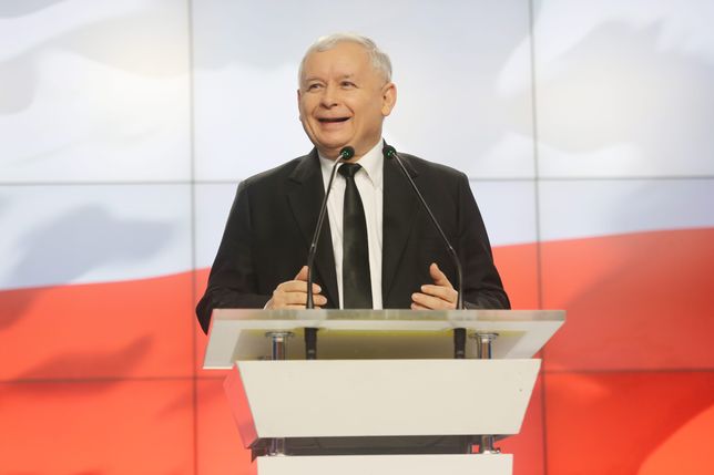 Jarosław Kaczyński ma powody do radości. Notowania PiS systematycznie rosną