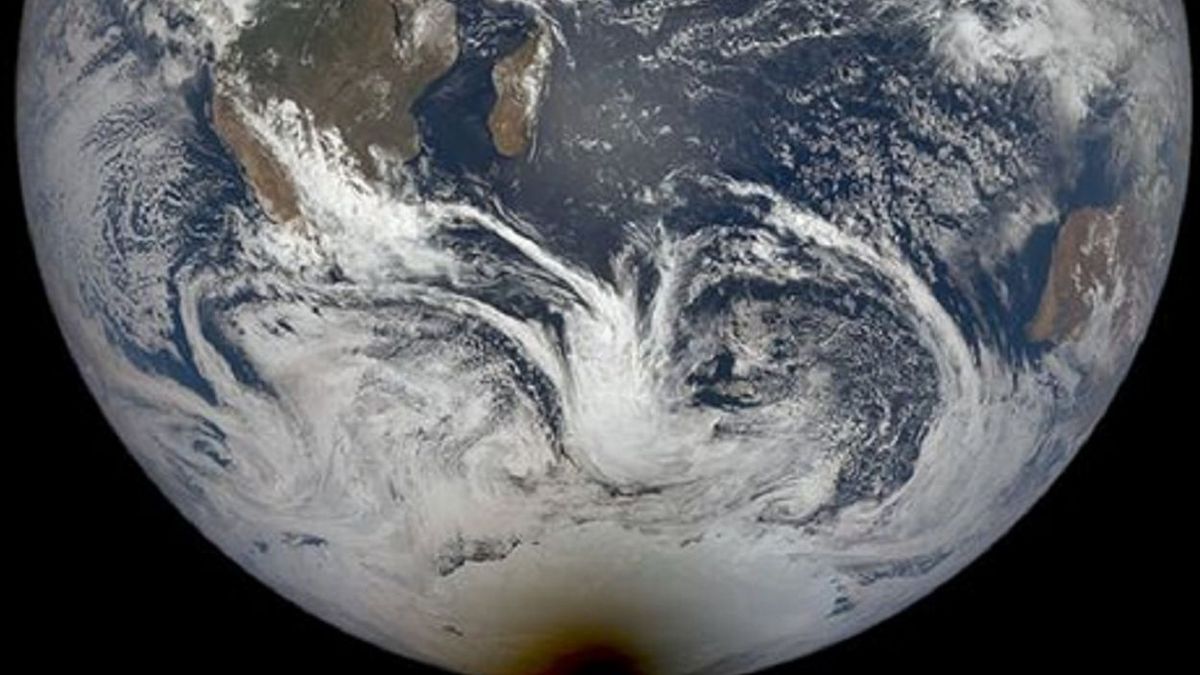 Wielki cień nad Antarktydą