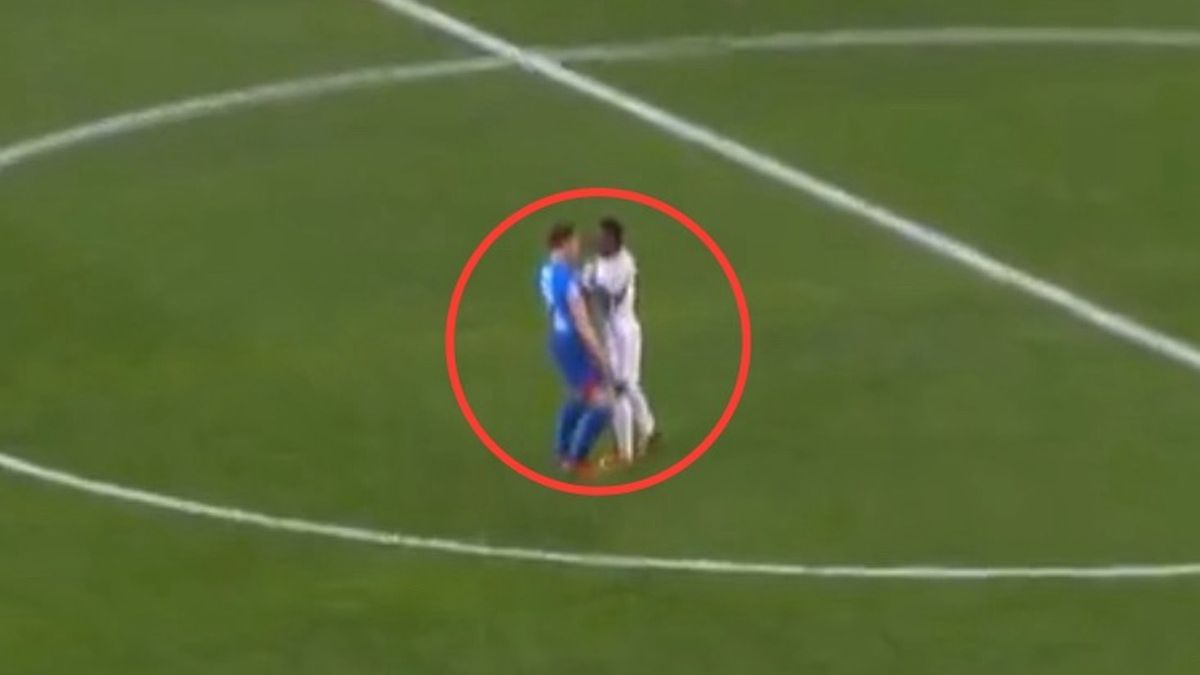 Twitter / Polsat Sport / Na zdjęciu: zachowanie Viniciusa Juniora