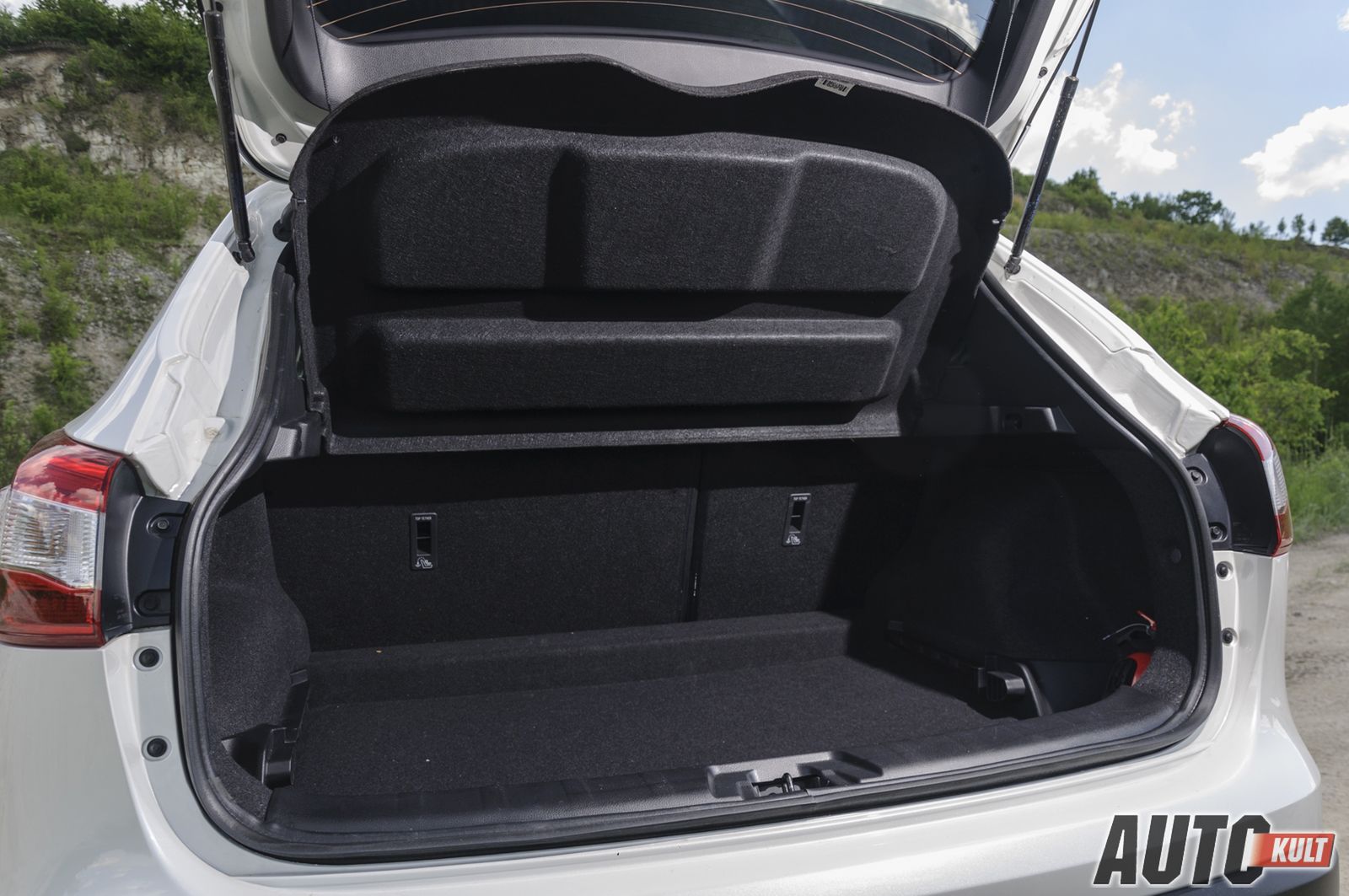 Nissan Qashqai dCi 130 4x4 Tekna - test [galeria zdjęć] 26