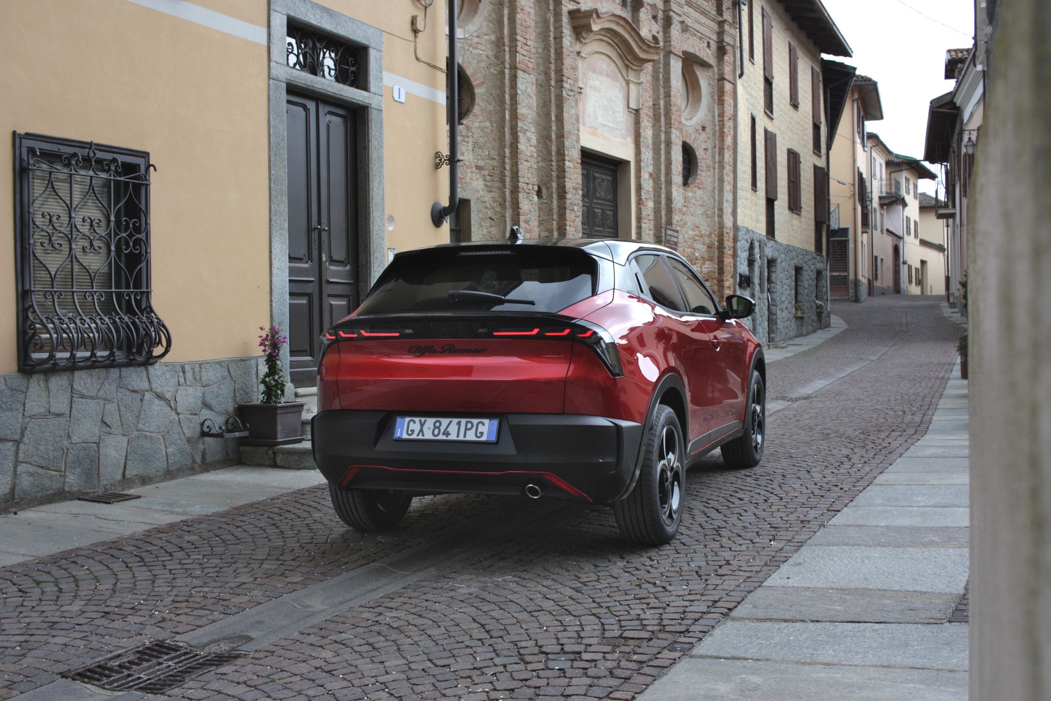 Alfa Romeo Junior Ibrida Q4