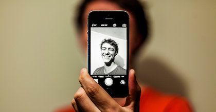 Hasło do bankowości elektronicznej to już przeżytek. Teraz za zakupy zapłacisz za pomocą... selfie