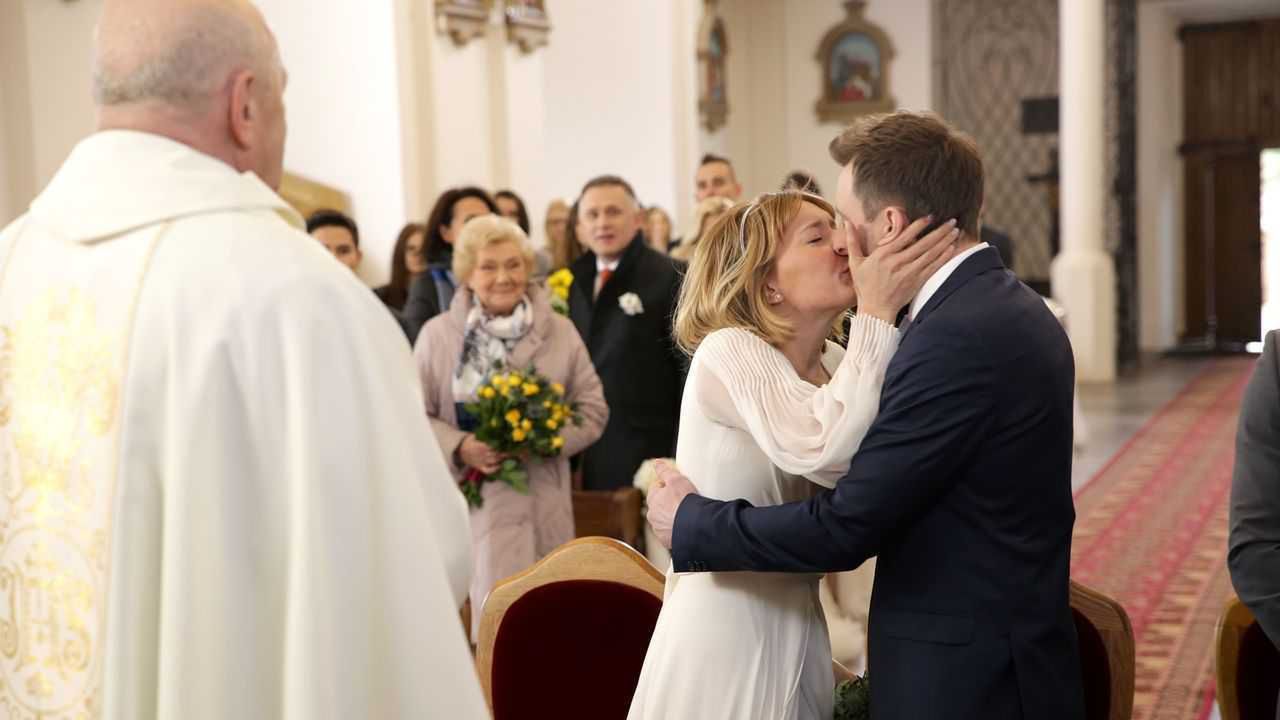 M jak miłość odc. 1451. ślub Uli i Bartka - finał sezonu