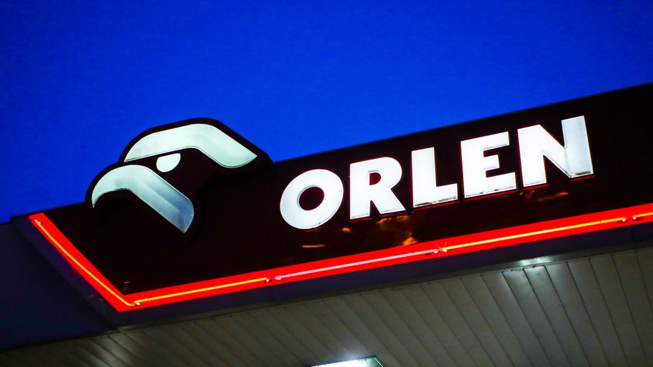 PKN Orlen petrol station in Krakow, Poland on 16th March, 2020. PKN Orlen, the largest fuel retailer in Poland, declared it will reduce fuel prices as much as possible due to the spread of coronavirus and will spend an additional PLN 6 mln (EUR 1.36 mln) to help deal with the pandemic. Moreover, Orlens factory started production of the disinfectant gel. (Photo by Beata Zawrzel/NurPhoto via Getty Images)