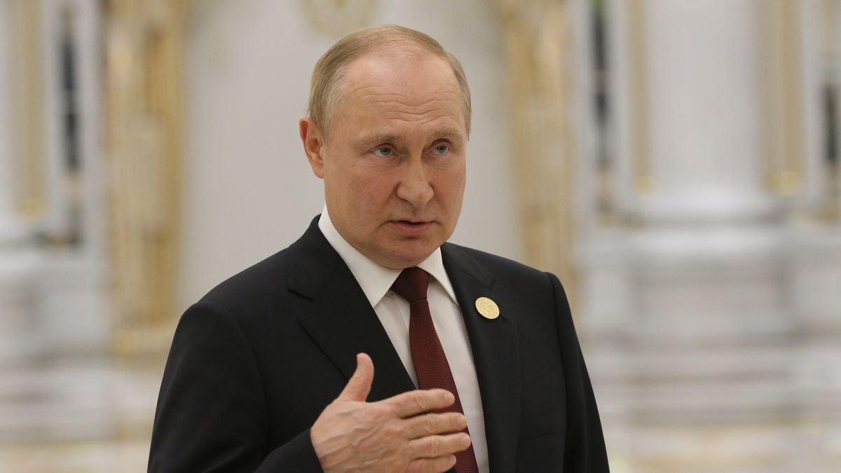 ASHGABAT, TURKMENISTAN - JUNE 29: (RUSSIA OUT) Russian President Vladimir Putin speaks during his press conference at the Ashgabat International Airport on June 29, 2022 in Ashgabat, Turkmenistan. Russian President Putin is in Turkmenistan to attend the VI Caspian Summit. (Photo by Contributor/Getty Images)