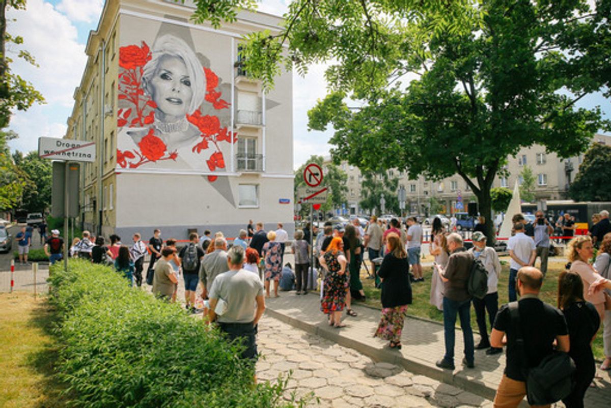 Warszawa. Odsłonięcie muralu Kory