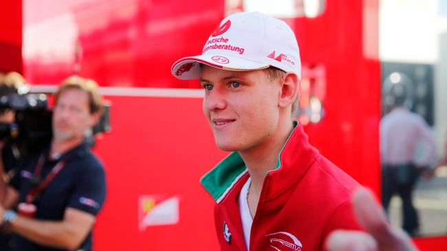 PAP/EPA / Mick Schumacher ściga się obecnie w europejskiej F3