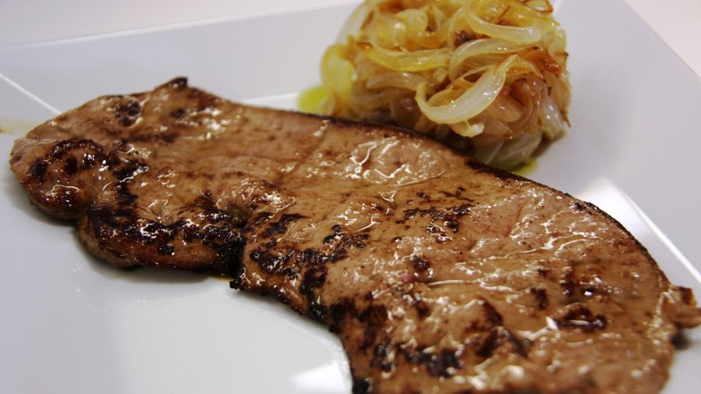 Wątroba cielęca smażona na patelni