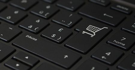 Kobiety odważnie wchodzą w świat e-biznesu [RAPORT]