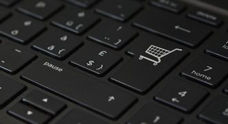 Kobiety odważnie wchodzą w świat e-biznesu [RAPORT]