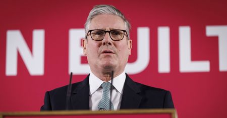Premier Wielkiej Brytanii zwołuje spotkanie liderów. "Kolejne kroki"