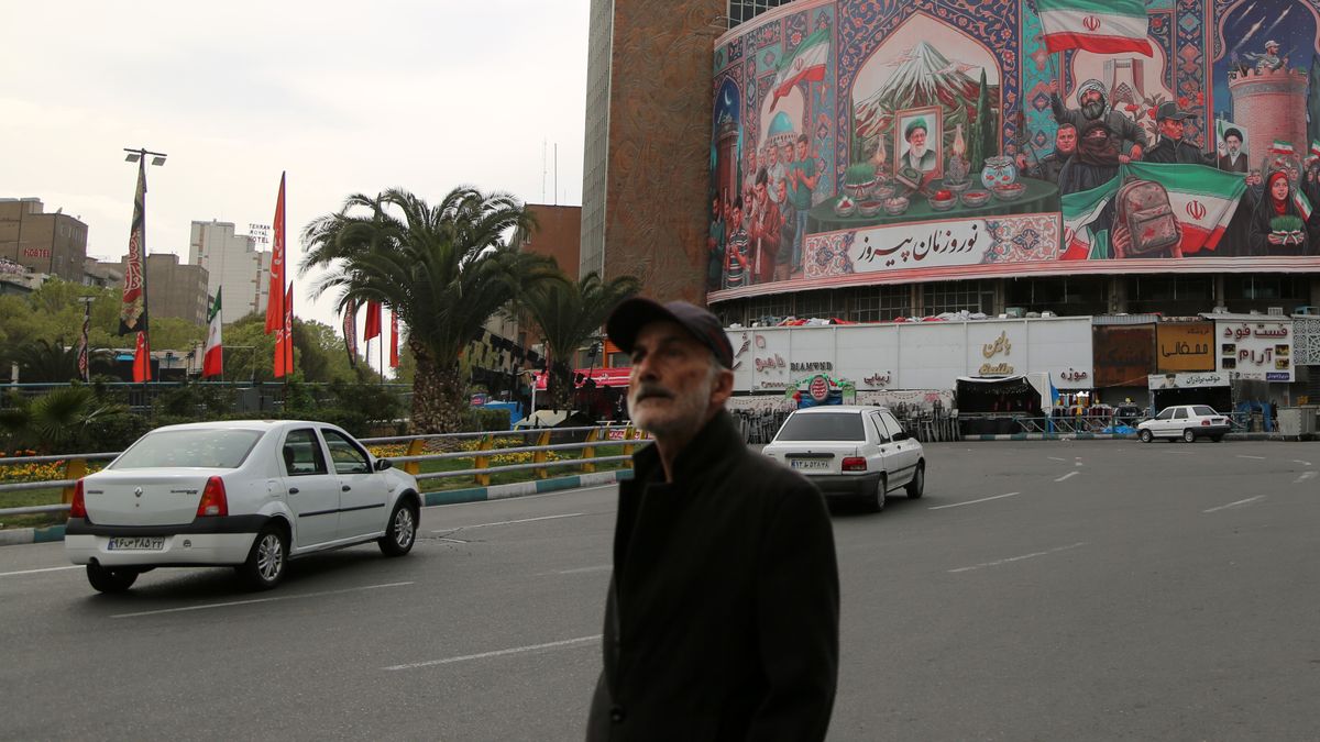 TEHRAN, IRAN - MARCH 22: A general view of the large banners placed in the city center, which also feature a portrait of Iranian leader Ayatollah Ali Khamenei, who was killed in the attacks, as daily life continues, twenty three days after the US and Israeli attacks on Iran began on February 28, in Tehran, Iran on March 22, 2026. The attacks killed Iranian leader Ayatollah Ali Khamenei and hundreds of civilians, while many buildings and vehicles sustained material damage. (Photo by Fatemeh Bahrami/Anadolu via Getty Images)