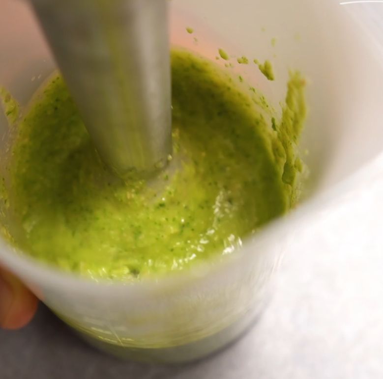 Green pesto sauce