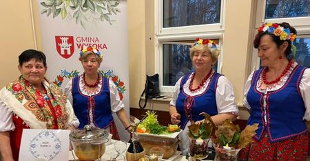 Konkurs kulinarny w sali wiejskiej w Grabównie