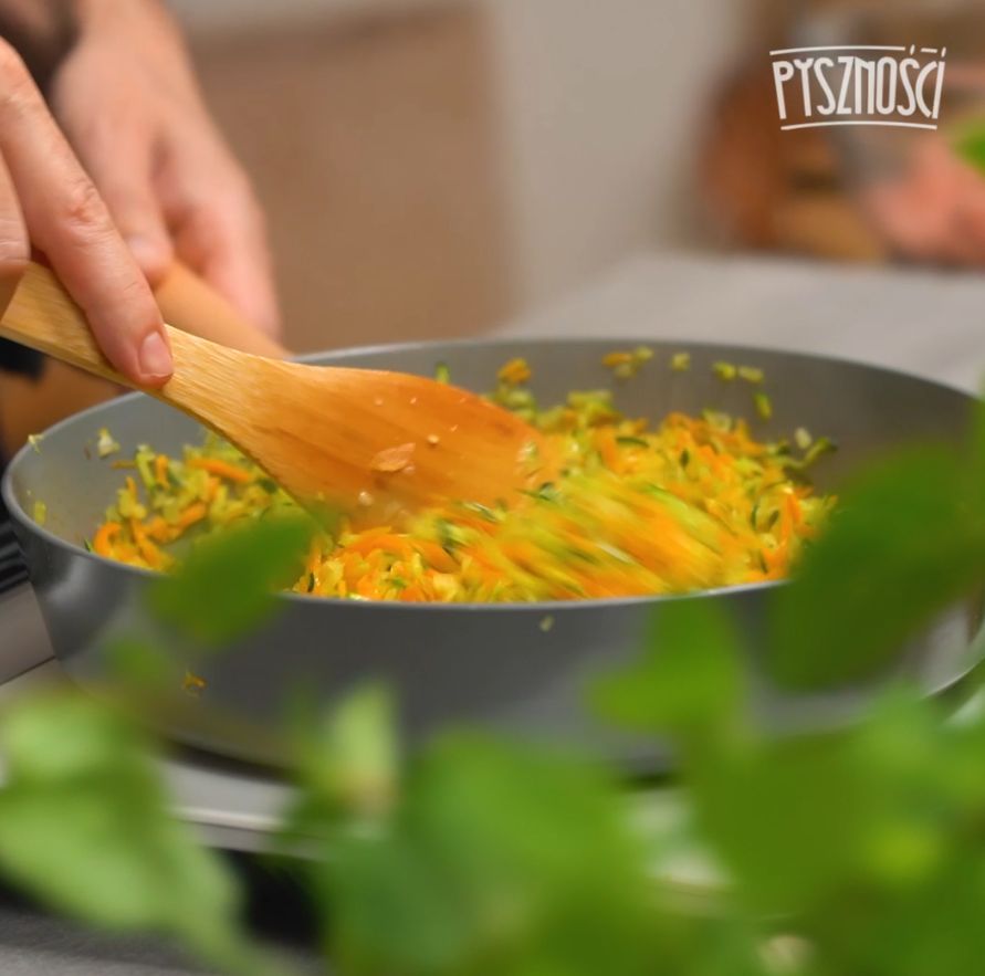 Vegetables for ground meat patties