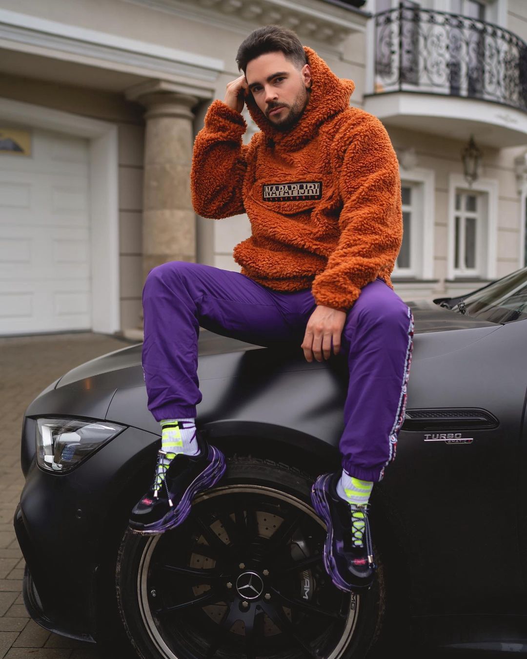 Stuu Burton