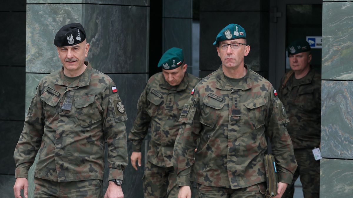 Rajmund Andrzejczak, Tomasz Piotrowski
